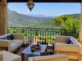 Loup Castel Boutique Hotel B&B，位于Le Bar-sur-Loup的酒店