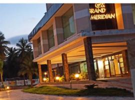 GRAND Meridian，位于Pyāpali的酒店