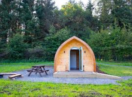 Luxury Rural Ayrshire Glamping Pod，位于Dalmellington的露营地