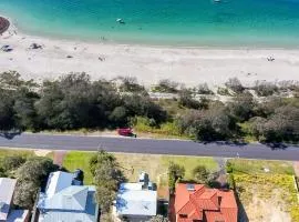 Abbey Beachviews with WiFi