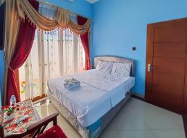 Pakde air cafe and homestay Grabag Magelang Mitra RedDoorz，位于Bedono的酒店