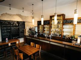 Hotel am Bahnhof，位于魏尔堡的酒店