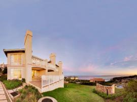 Pinnacle Point Beach & Golf - Penthouse & Villa，位于莫塞尔湾的酒店