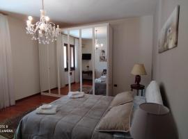 Golfo Asinara Suite guest house con vasca idromassaggio R4976，位于索尔索的住宿加早餐旅馆