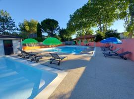 Camping Le Pre Saint-Andre，位于Souvignargues的家庭/亲子酒店