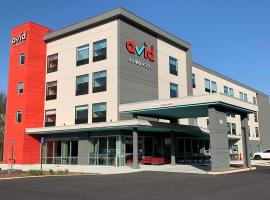 avid hotels - Salem, an IHG Hotel，位于塞勒姆弗吉尼亚理工大学蒙哥马利机场 - BCB附近的酒店
