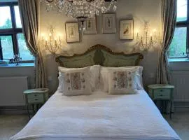 Pytts House Boutique Bed & Breakfast