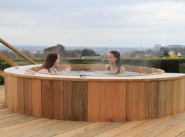 Les Terrasses de Saumur - Hôtel & Appartements - Restaurant & Spa (Logis)，位于索米尔的酒店