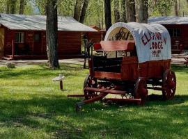 Elkhorn Lodge，位于Chama昆布雷拉斯-托尔特克铁路附近的酒店