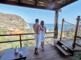 Casa Roni - 5 Bedroom Luxury Villa with Ocean View，位于Playa Estacahuite拉博基亚海滩附近的酒店
