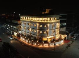 The Royal Palace Hotel 400703，位于纳威孟买Sagar Vihar附近的酒店