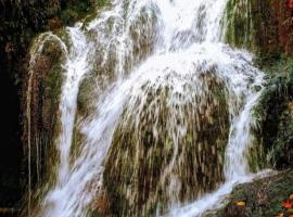Hotel Rural en Las Cascadas de Tobera，位于Tobera的酒店