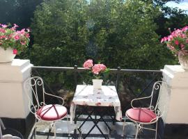 Herrgårds Hotell gyllene Hästen，位于韦斯特维克的酒店