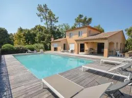 Awesome Home In Montauroux