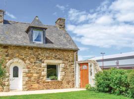 1 Bedroom Cozy Home In Goudelin，位于Goudelin的酒店