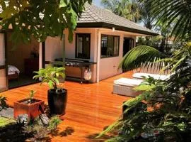 #Cheerful 3 BR House Near the Beach