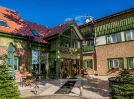 Folwark Nadmorska Ostoja，位于梅彻林基的酒店