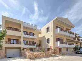 Aloustina Apartments