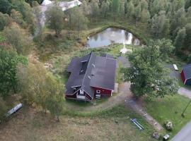 Loft Ålaryd，位于斯切灵加德的酒店