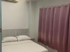 Coastline Hotel