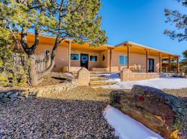 Retreat in Taos Foothills，位于陶斯的酒店