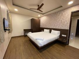 HOTEL VINTAGE CASTLE，位于哥印拜陀的酒店