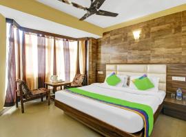 Itsy By Treebo - Hotel Amrita Raghunath Bazaar Jammu，位于贾姆穆的酒店