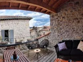 Gîte de charme au coeur de Ruoms avec terrasse