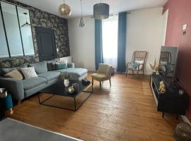 logement entier proche centre ville et circuit，位于勒芒的度假屋