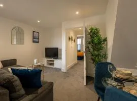 High End City Centre Flat - Free Parking - Long Stay Offer