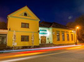 兔酒店，位于Trhový Štěpánov的酒店