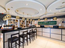 Hotel Aurum Family "A"，位于豪伊杜索博斯洛的酒店
