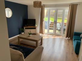 Kirkby House, 3 bedroom, sleeps up to 7 with sofa bed, holiday, corporate, contractor stays，位于Kirkby in Ashfield的度假屋