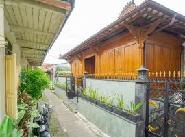 Villa Joglo Kawung，位于日惹的度假屋