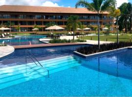 Eco Resort Praia dos Carneiros - Flat 116CM, apartamento completo ao lado da igrejinha，位于普拉亚多斯卡内罗斯Sao Benedito Church附近的酒店