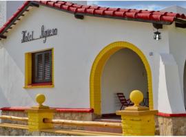 Hotel Agüero，位于米娜克拉韦罗的酒店