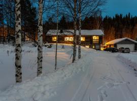A room (or 2 or 3) in a Lapland House of Dreams，位于罗瓦涅米Rovaniemi Local History Museum附近的酒店