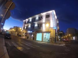 老鹰酒店，位于阿普里利亚的酒店