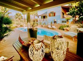 Villa Dora con piscina，位于特拉佩托的酒店