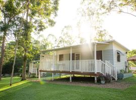 Noosa Rural Retreat，位于PomonaThe Majestic Theatre附近的酒店