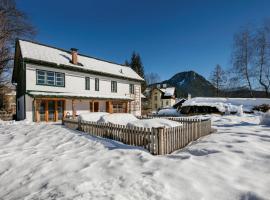 Garden Cottage Villa Lichtenstein，位于阿尔陶塞的酒店