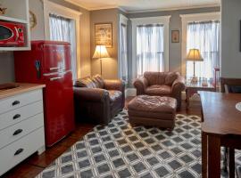 Fabulous 2 bed 2 bath In-Town Auburn