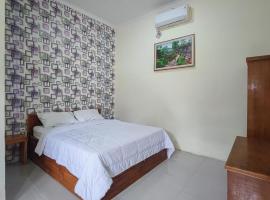 RedDoorz at Tanakatto Homestay Waikabubak