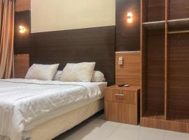 RedDoorz Syariah near Alun Alun Bima，位于比马的酒店