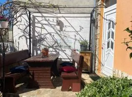 Studio apartment Elsa