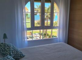 Cozy Beach Apartment，位于马拉加瓜达尔马海滩附近的酒店