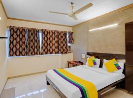 Itsy Hotels Aakash,100 Mts From Sardar Patel Stadium，位于艾哈迈达巴德Navarangpura的酒店