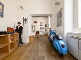 Vespa Apartment