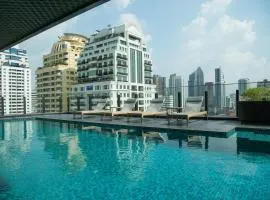 Sukhumvit 11#Luxury#Pool#Gym#BTS Nana&MRT Sukhumvit#1BR#Max2ppl