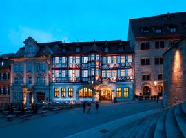 戈尔登阿德勒斯塔德古特酒店，位于施韦比施哈尔的酒店